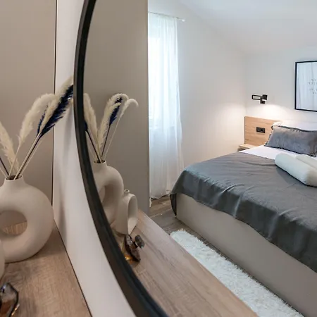 Boro 4 Дубровник