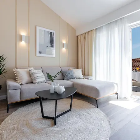 Apartment Boro 4 *