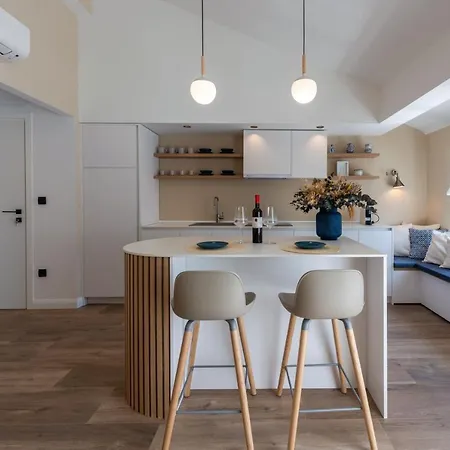 Apartment Boro 4 *