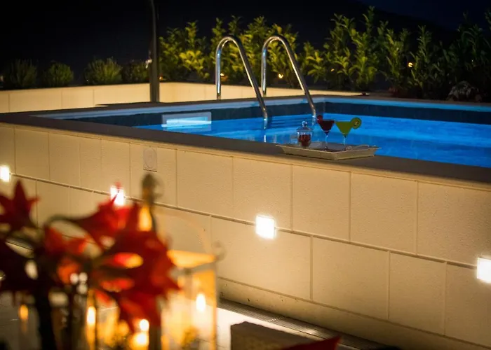 Appartement Boro 4 *
